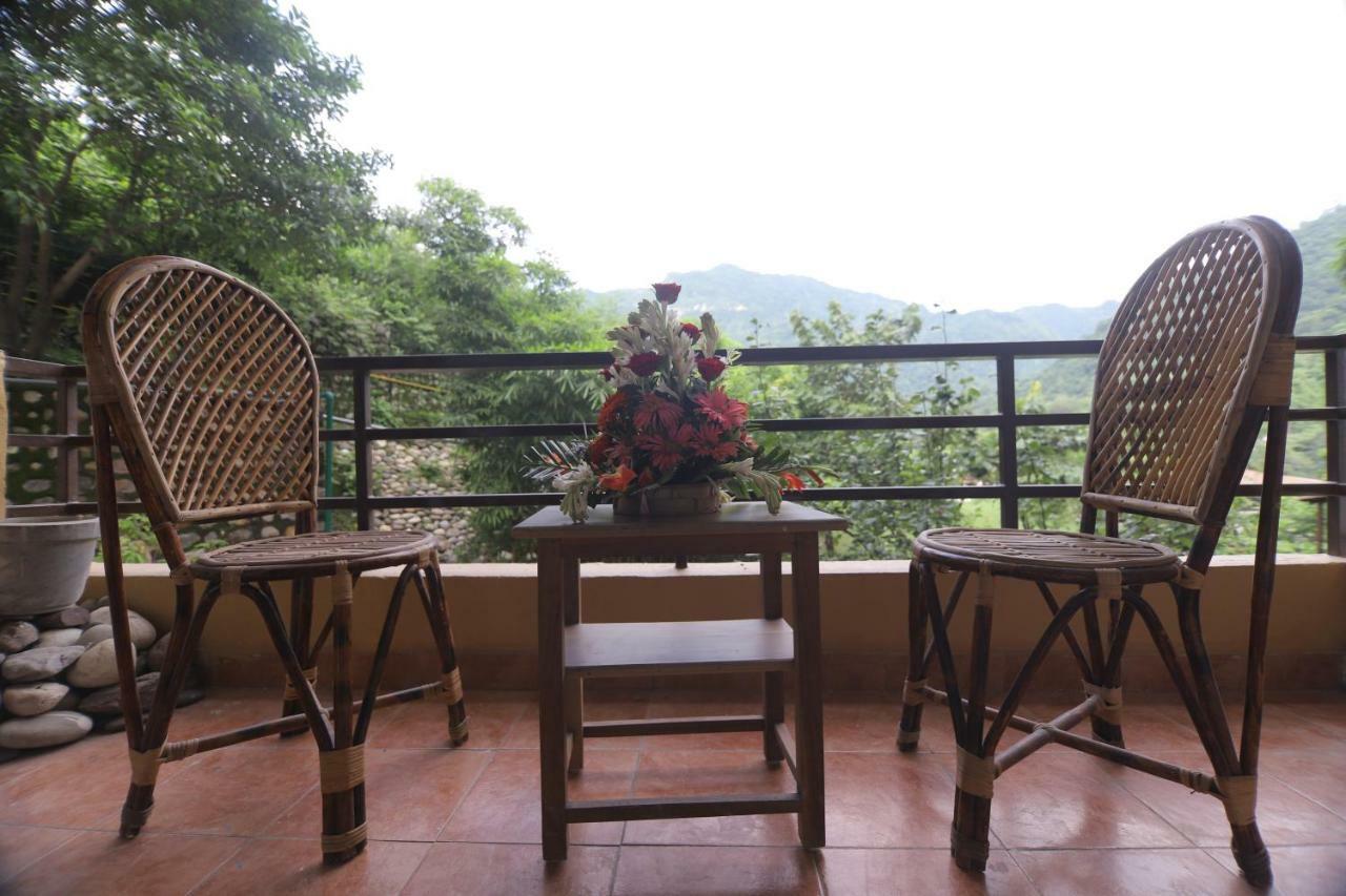 Luxury Aloha Apartments Rishikesh Bagian luar foto
